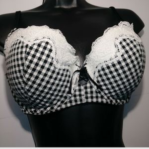 Victoria Secret Very Sexy 36d push up bra